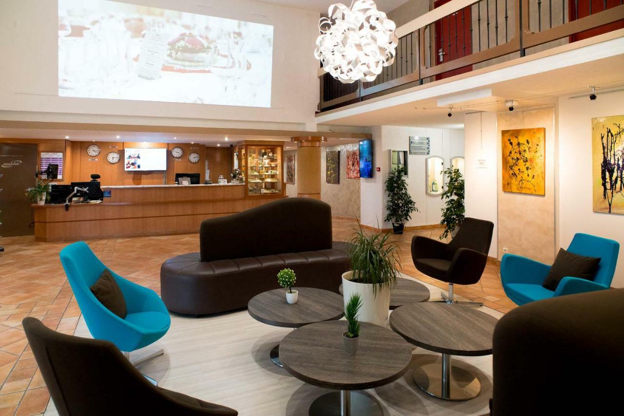 Ariane Hotel 3*