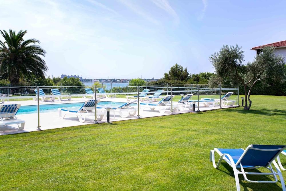 Ariane Fos Sur Fos-sur-Mer