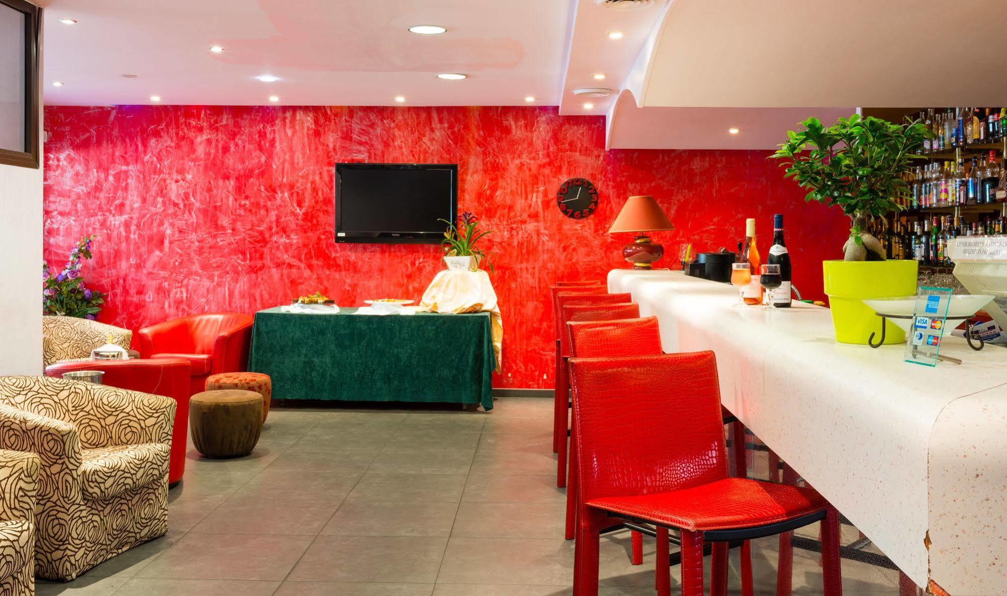 Hotel Ariane Fos Sur 3*