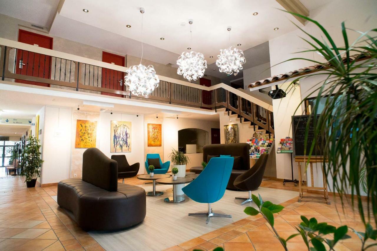 Ariane Hotel 3*